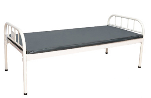 Lit d 'hôpital avec matelas