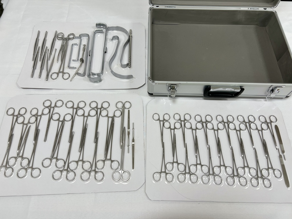 Pediatric Surgery Kit 62pcs